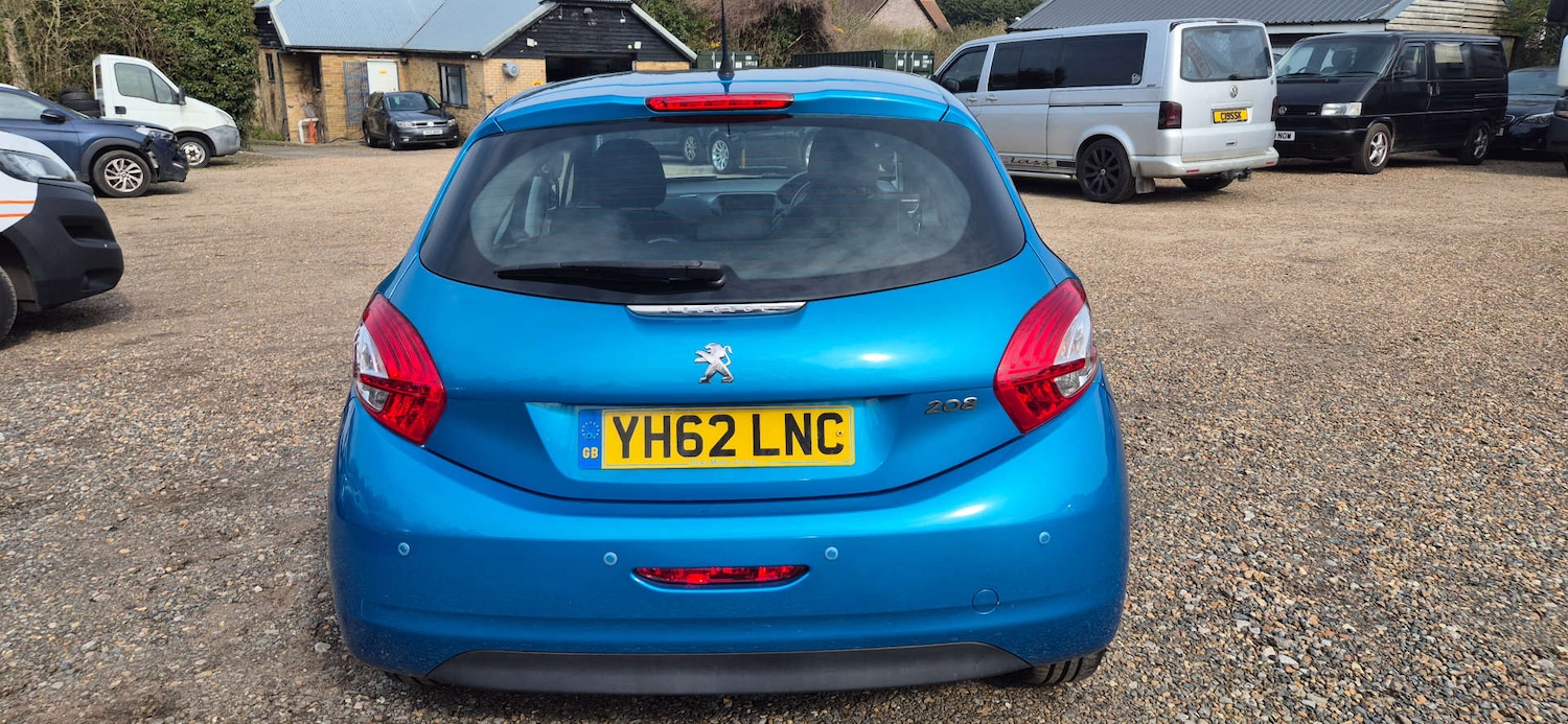Used Peugeot 208 2012 for sale - 77988232: Photo 5