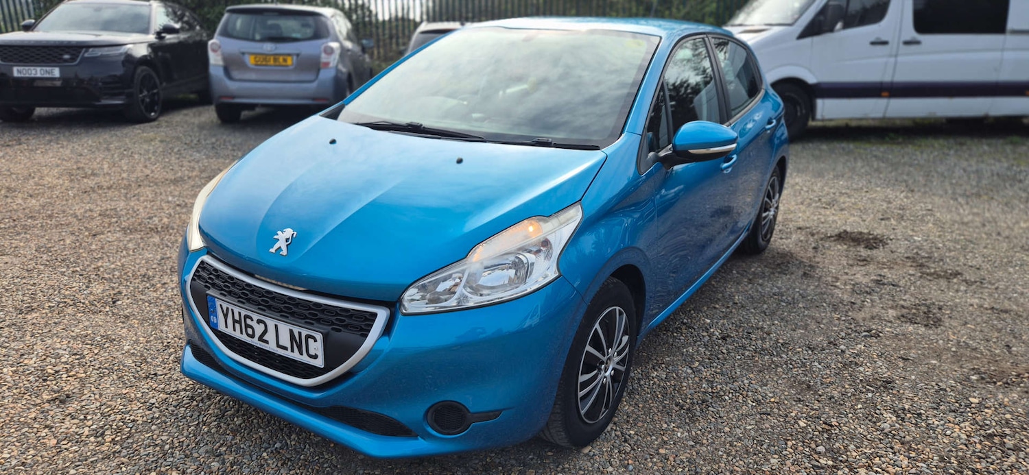 Used Peugeot 208 2012 for sale - 77988232: Photo 8