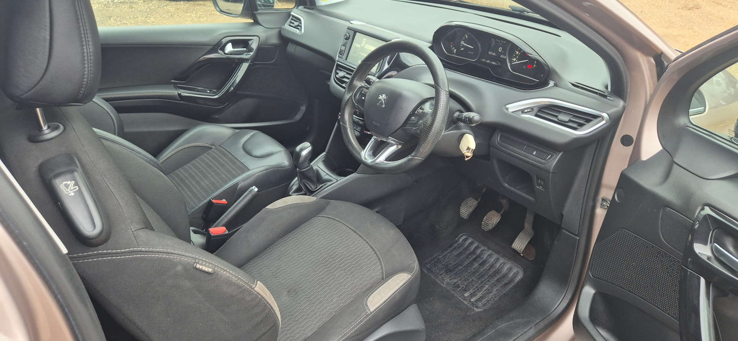 Used Peugeot 208 2013 for sale - 77519448: Photo 26