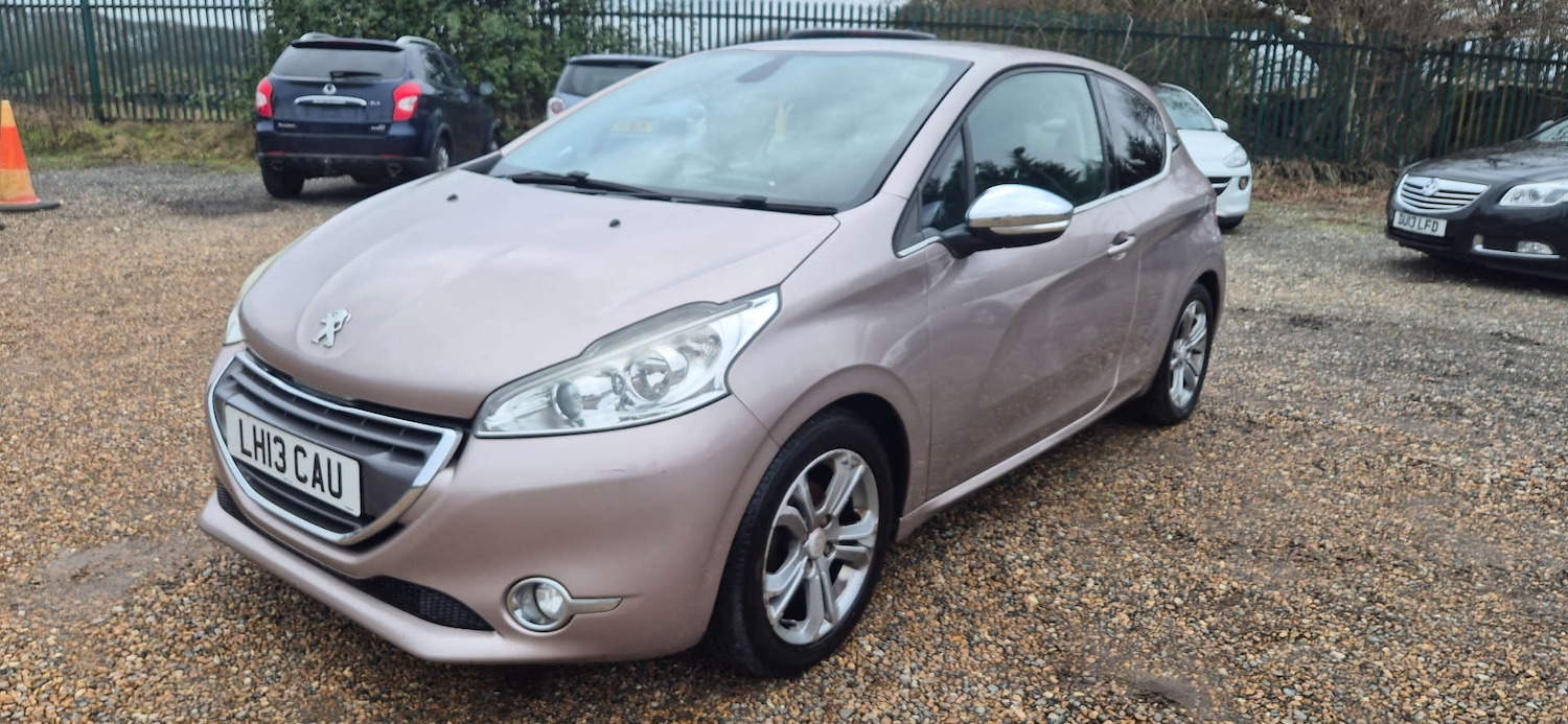 Used Peugeot 208 2013 for sale - 77519448: Photo 8