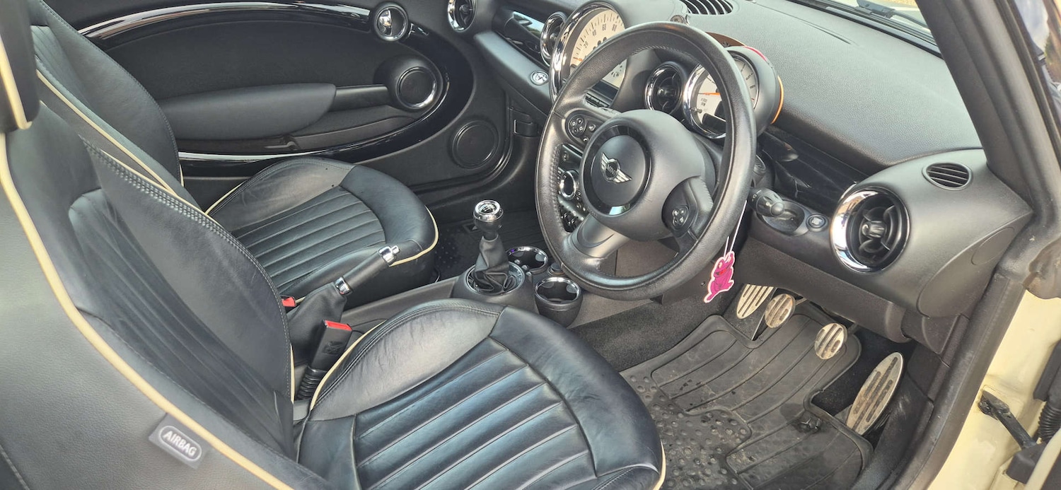 Used MINI Convertible 2013 for sale - 77519451: Photo 12