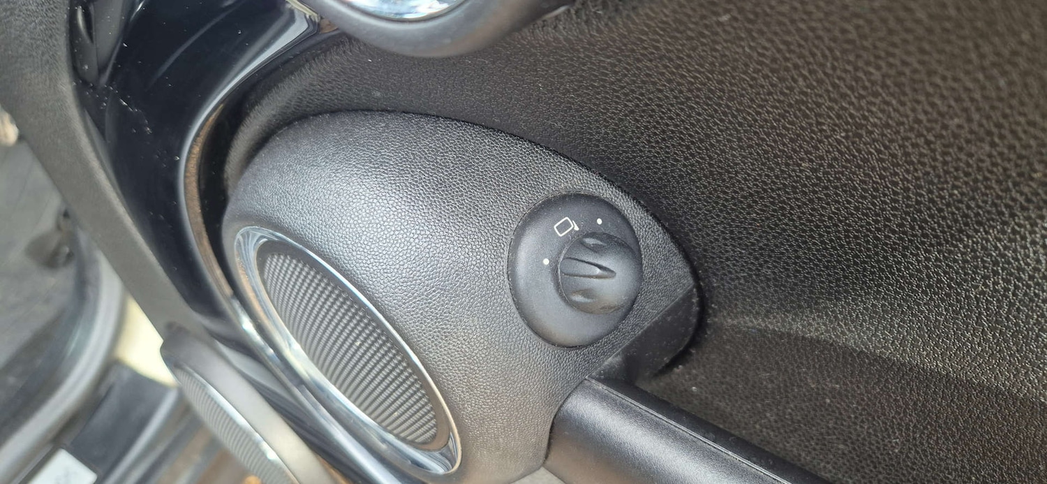 Used MINI Convertible 2013 for sale - 77519451: Photo 24