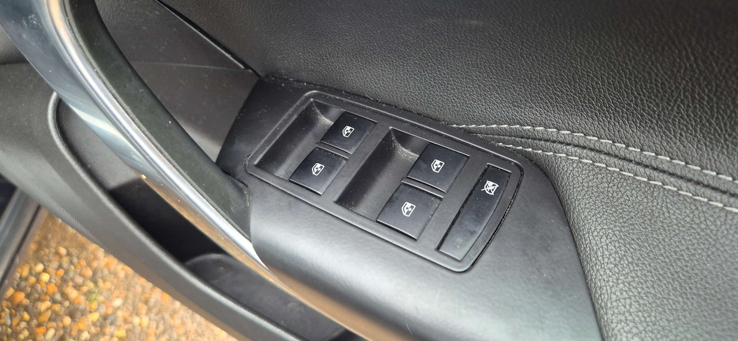 Used Vauxhall Insignia 2013 for sale - 77168084: Photo 22