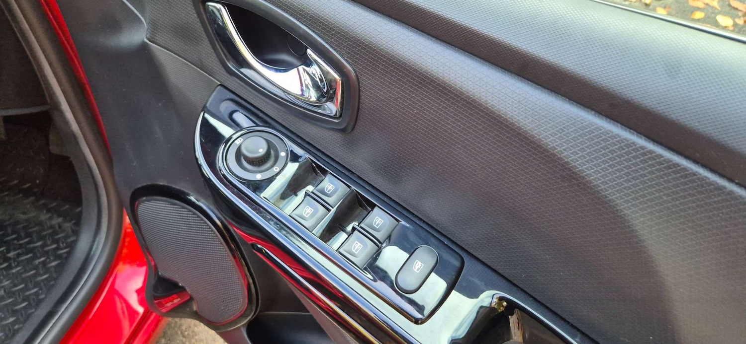 Used Renault Clio 2014 for sale - 76723385: Photo 23