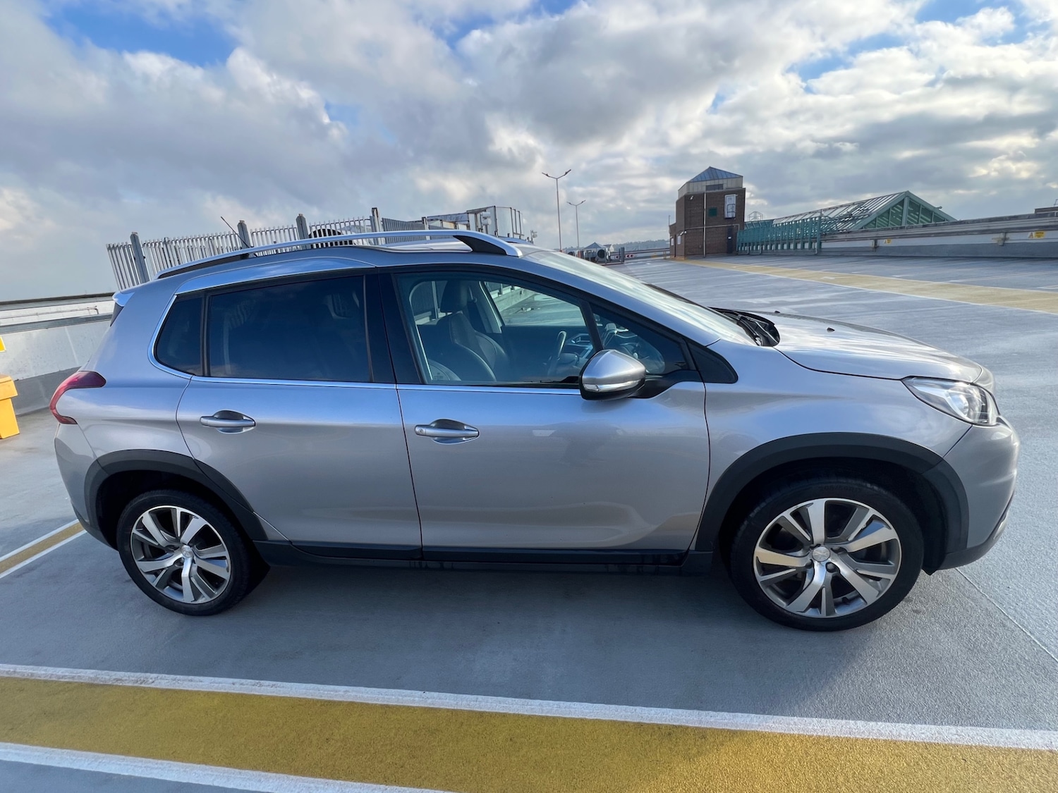 Used Peugeot 2008 2019 for sale - 77379306: Photo 9