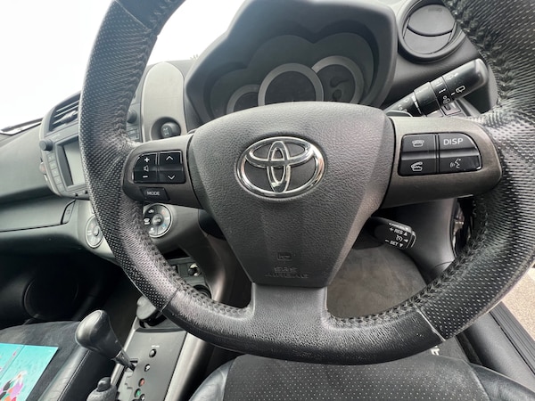 Used Toyota RAV4 2010 for sale - 76246043: Photo 10