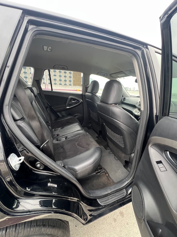 Used Toyota RAV4 2010 for sale - 76246043: Photo 12