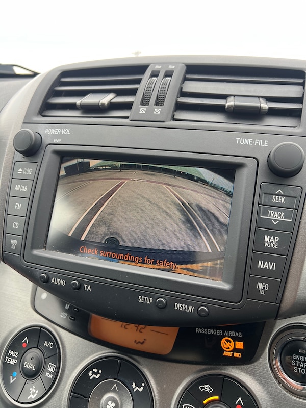 Used Toyota RAV4 2010 for sale - 76246043: Photo 18