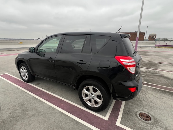 Used Toyota RAV4 2010 for sale - 76246043: Photo 29