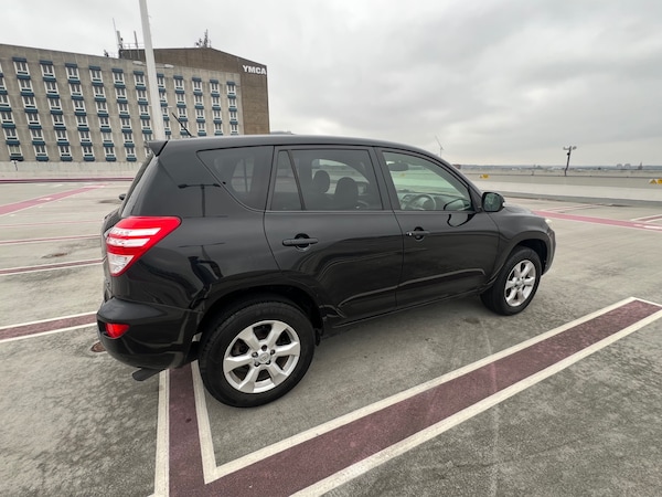 Used Toyota RAV4 2010 for sale - 76246043: Photo 37