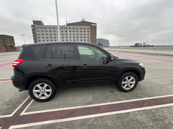 Used Toyota RAV4 2010 for sale - 76246043: Photo 38