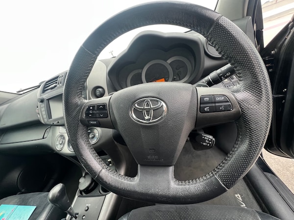 Used Toyota RAV4 2010 for sale - 76246043: Photo 43
