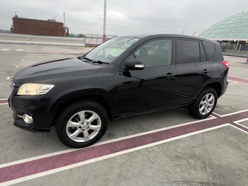 Used Toyota RAV4 2010 for sale - 76246043: Photo 4