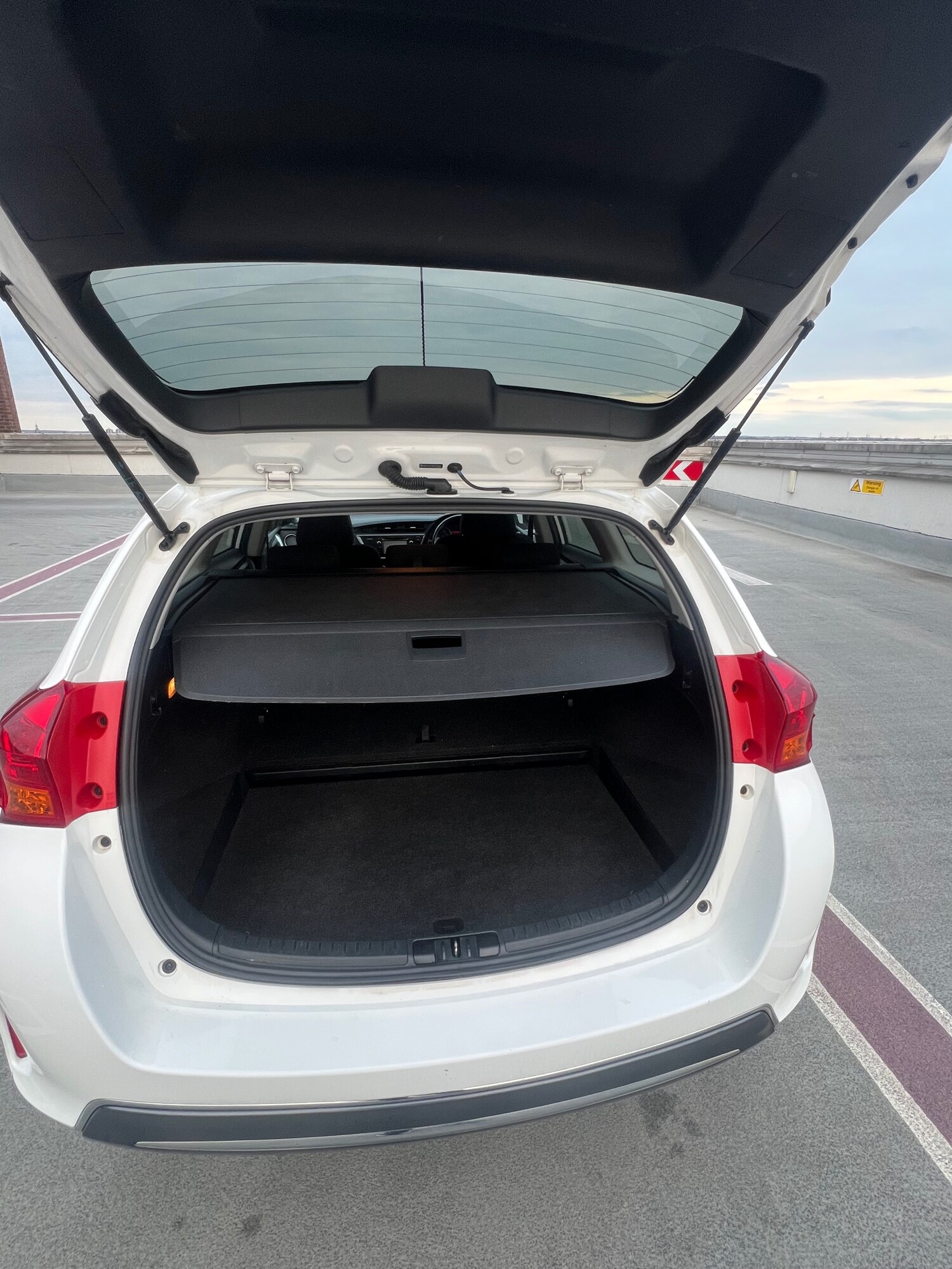 Used Toyota Auris 2014 for sale - 77760642: Photo 16