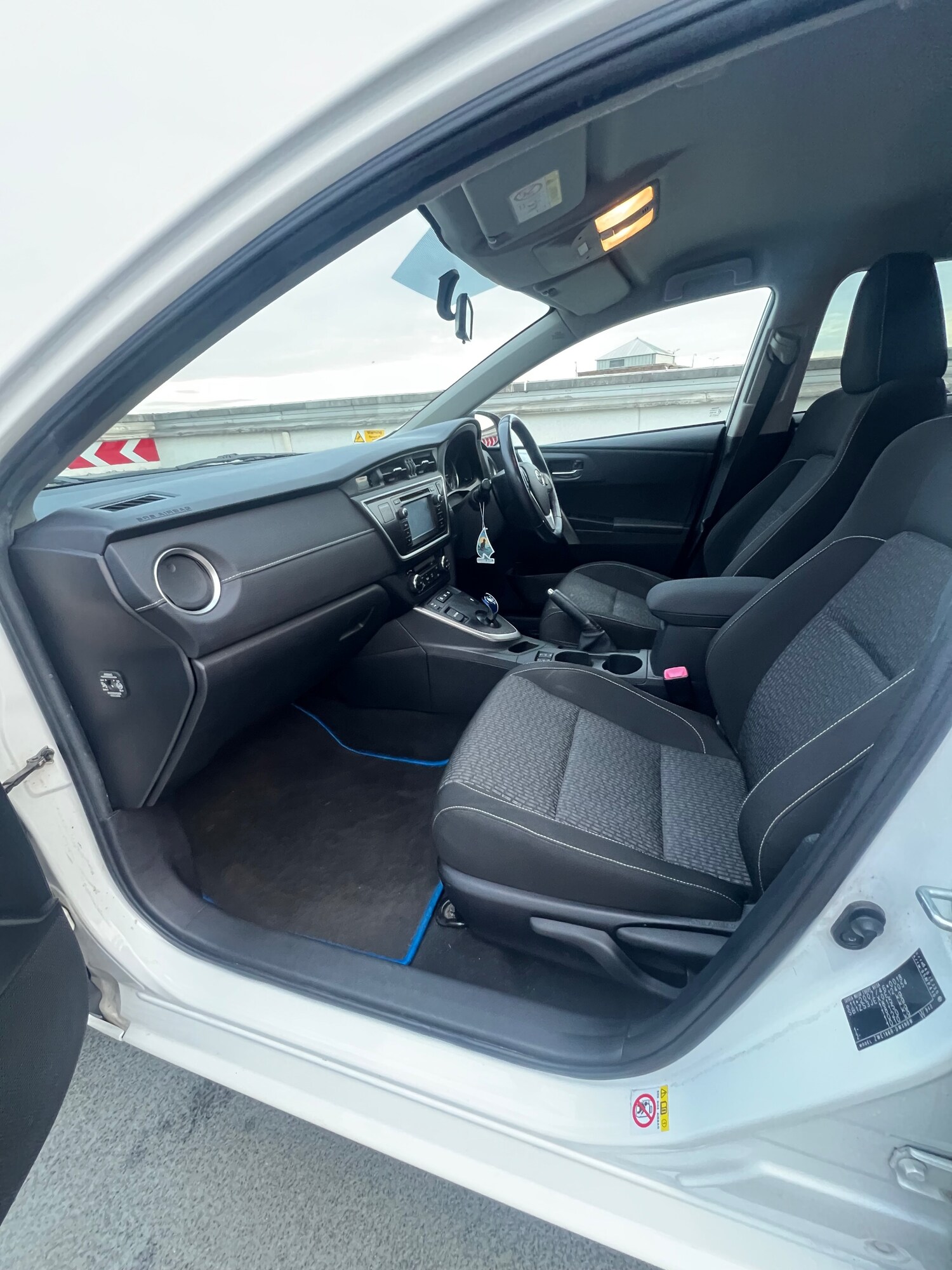 Used Toyota Auris 2014 for sale - 77760642: Photo 17