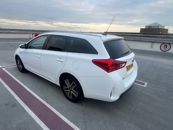 Used Toyota Auris 2014 for sale - 77760642: Photo