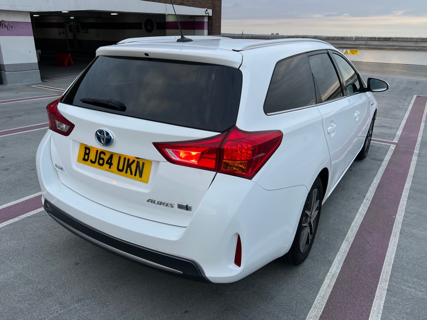 Used Toyota Auris 2014 for sale - 77760642: Photo 8