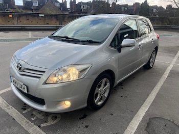 Toyota Auris feature image