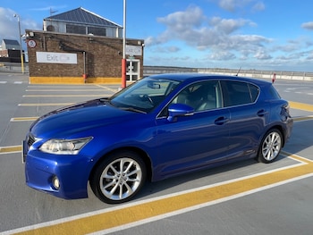 Used Lexus CT 2011 for sale - 76414980: Photo