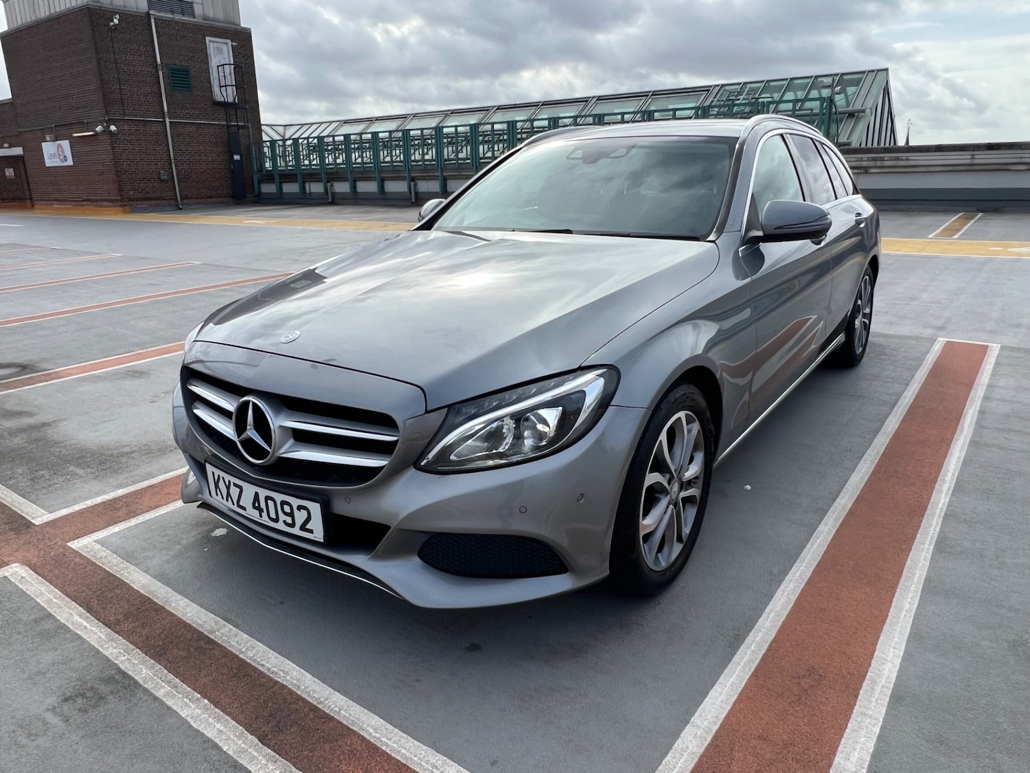 Used Mercedes-Benz C Class 2017 for sale - 77644015: Photo 3