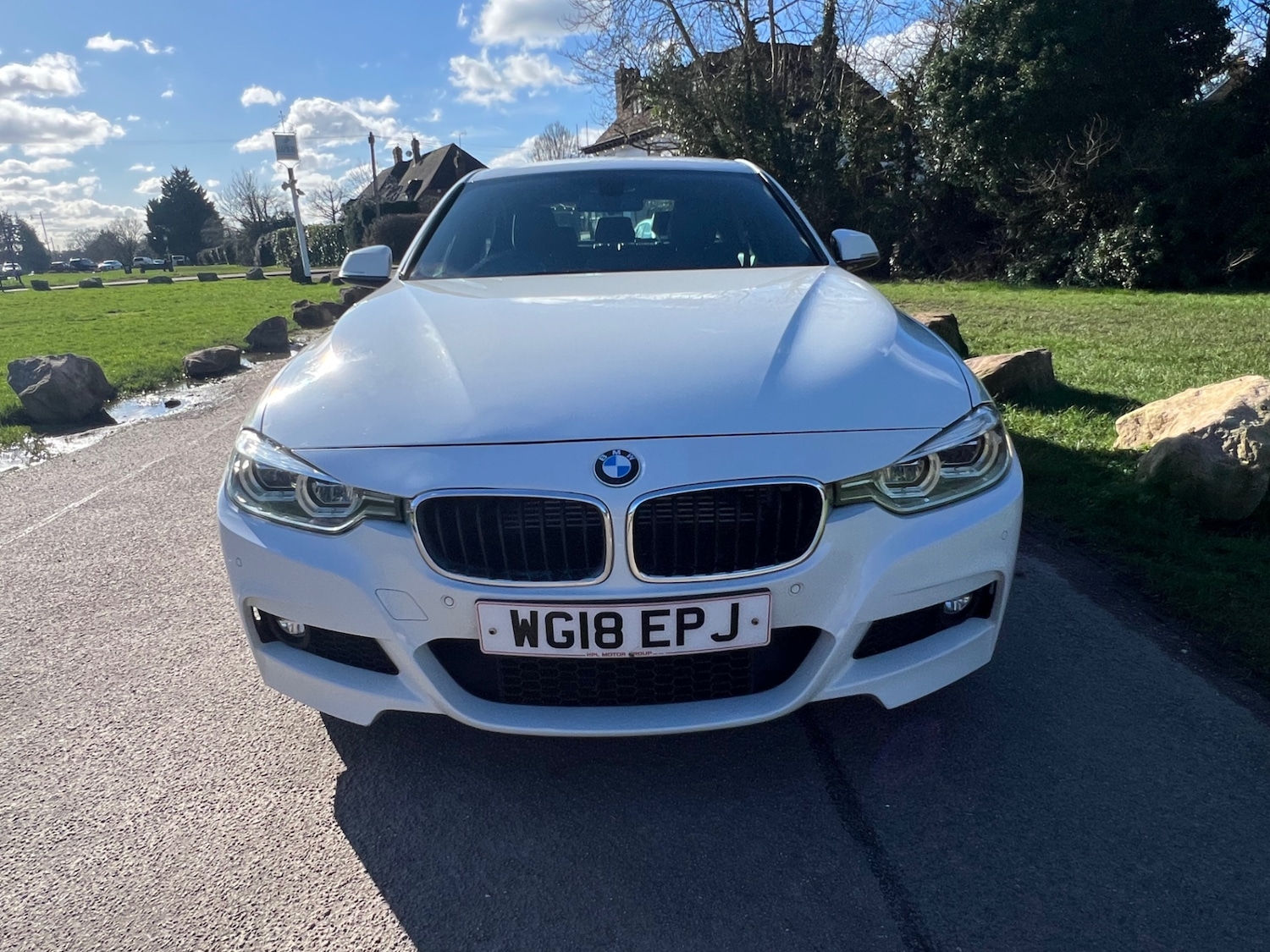 Used BMW 3 Series 2018 for sale - 77564244: Photo 2