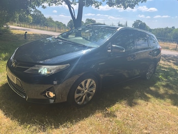 Used Toyota Auris 2014 for sale - 79230208: Photo