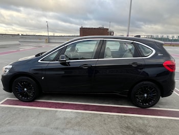 Used BMW 2 Series 2017 for sale - 76362971: Photo
