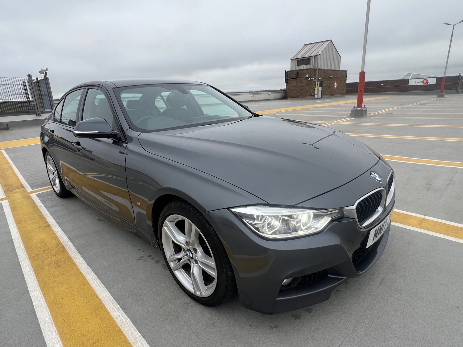 Used BMW 3 Series 2017 for sale - 76268778: Photo 44