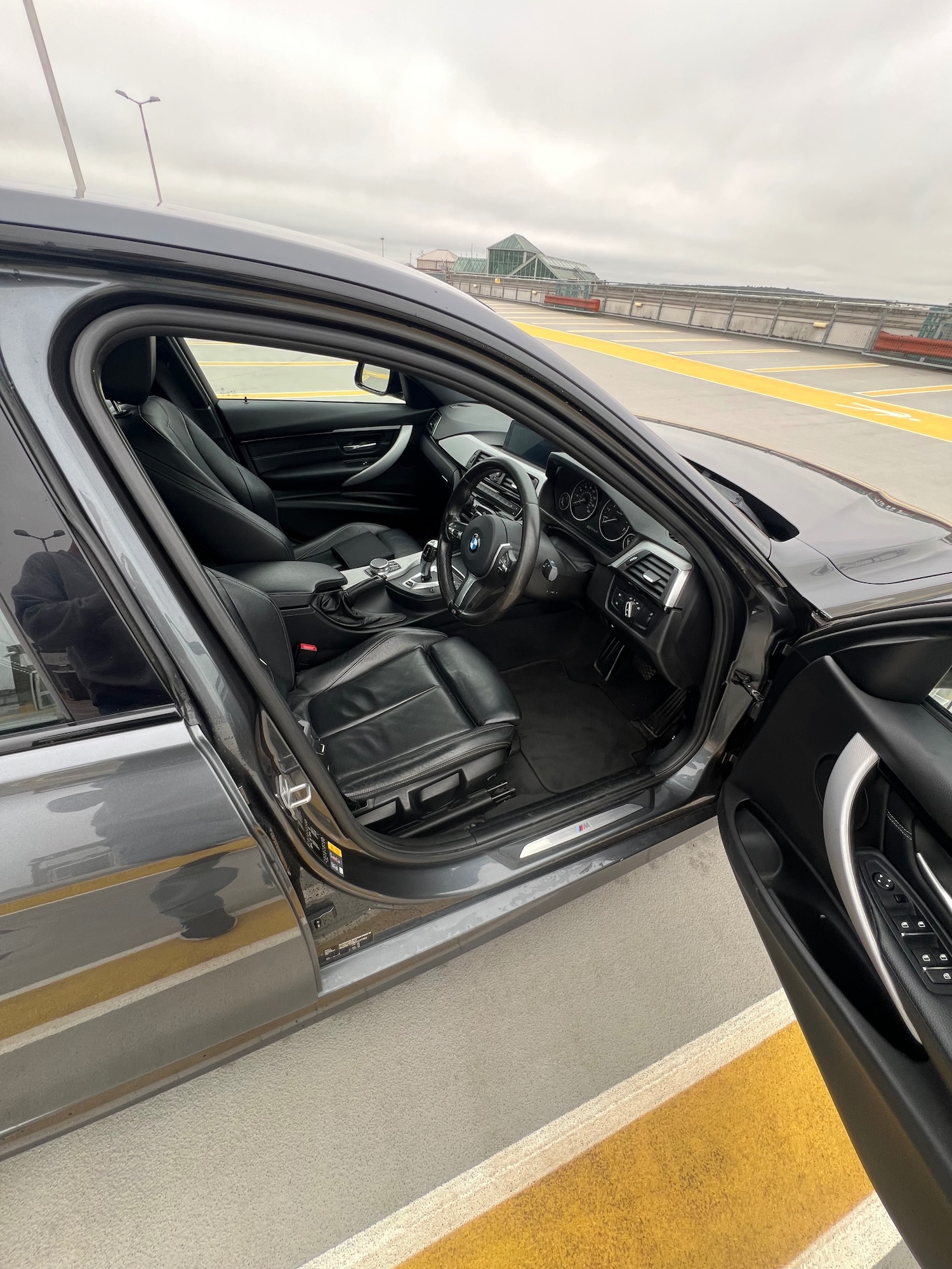 Used BMW 3 Series 2017 for sale - 76268778: Photo 45