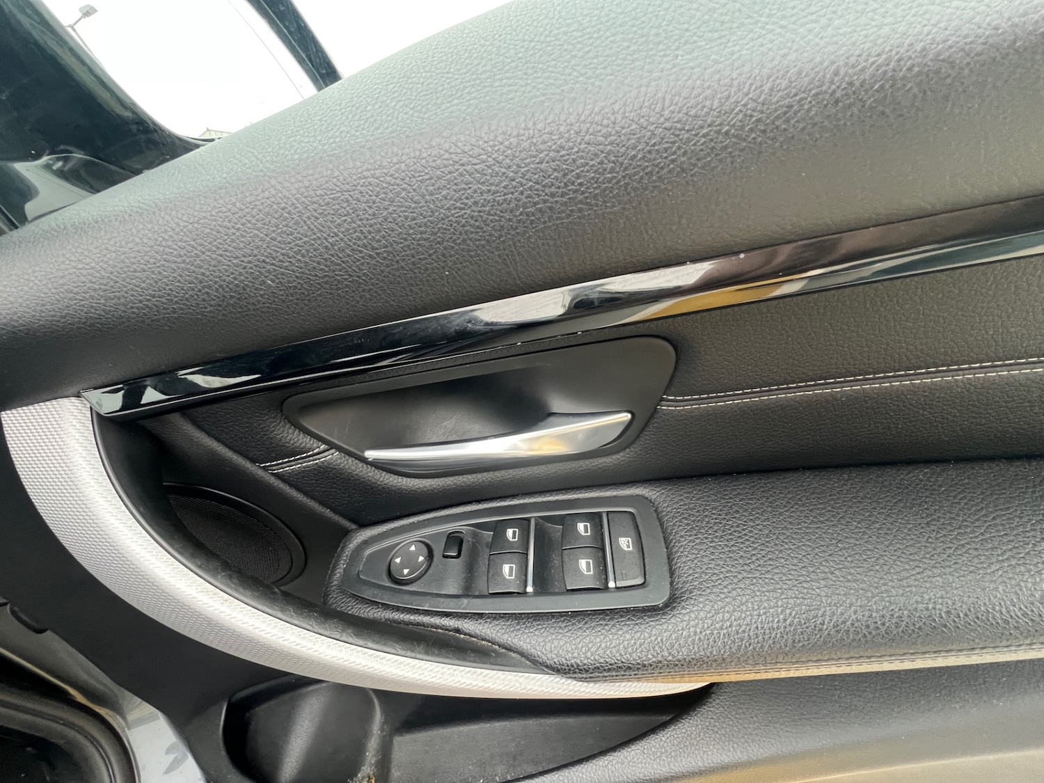 Used BMW 3 Series 2017 for sale - 76268778: Photo 47