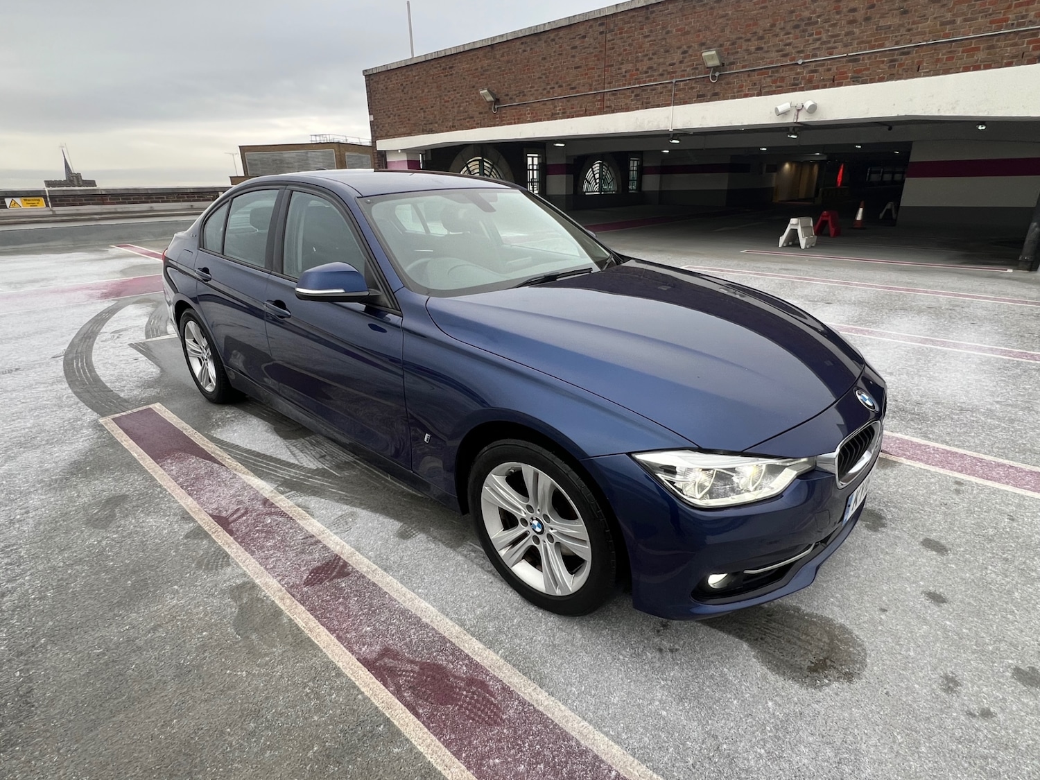Used BMW 3 Series 2018 for sale - 77124328: Photo 42