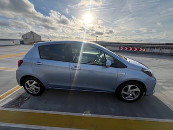 Used Toyota Yaris 2016 for sale - 76946846: Photo