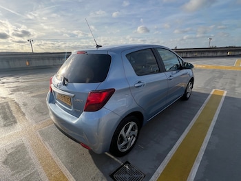 Used Toyota Yaris 2016 for sale - 76946846: Photo