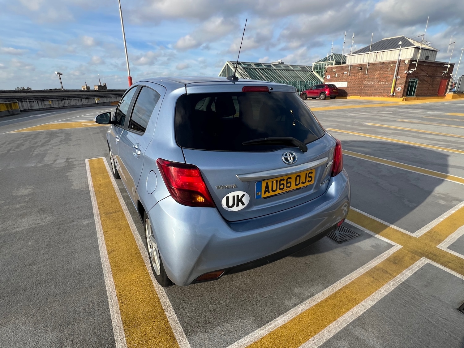 Used Toyota Yaris 2016 for sale - 76946846: Photo 4