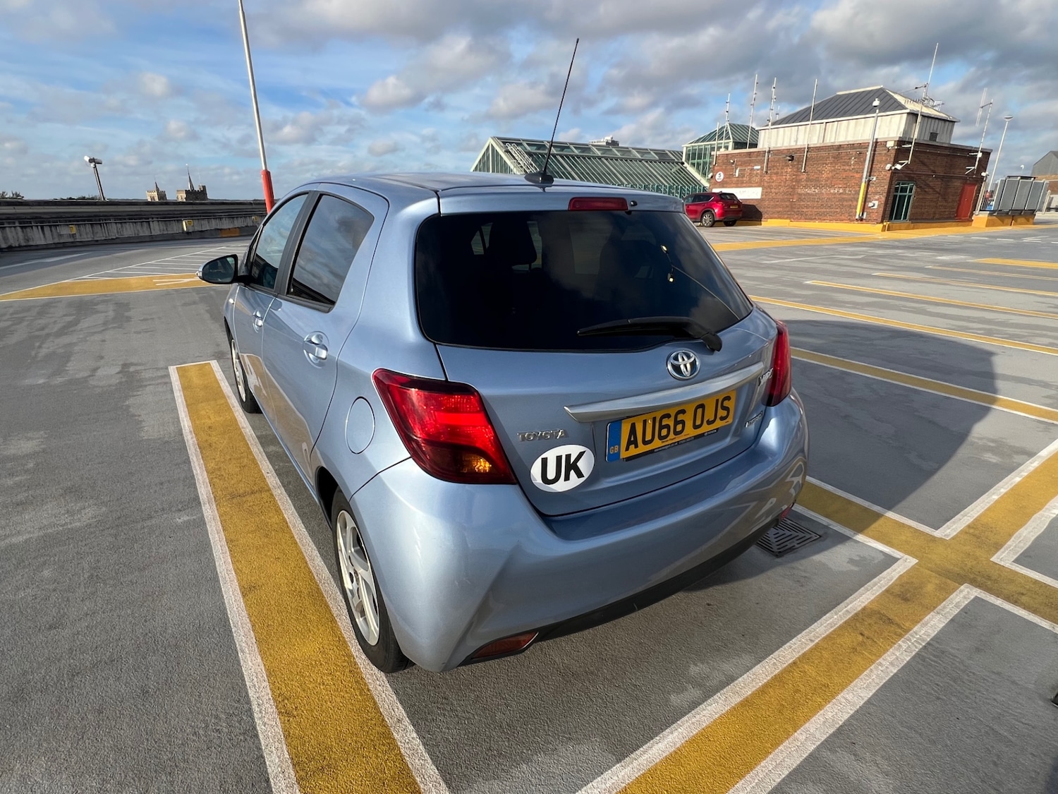 Used Toyota Yaris 2016 for sale - 76946846: Photo 5