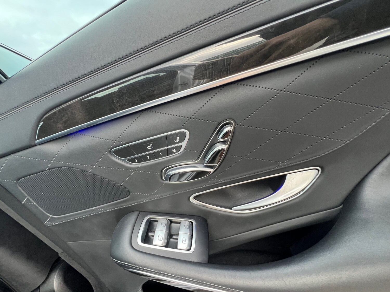 Used Mercedes-Benz S Class 2015 for sale - 76606127: Photo 65