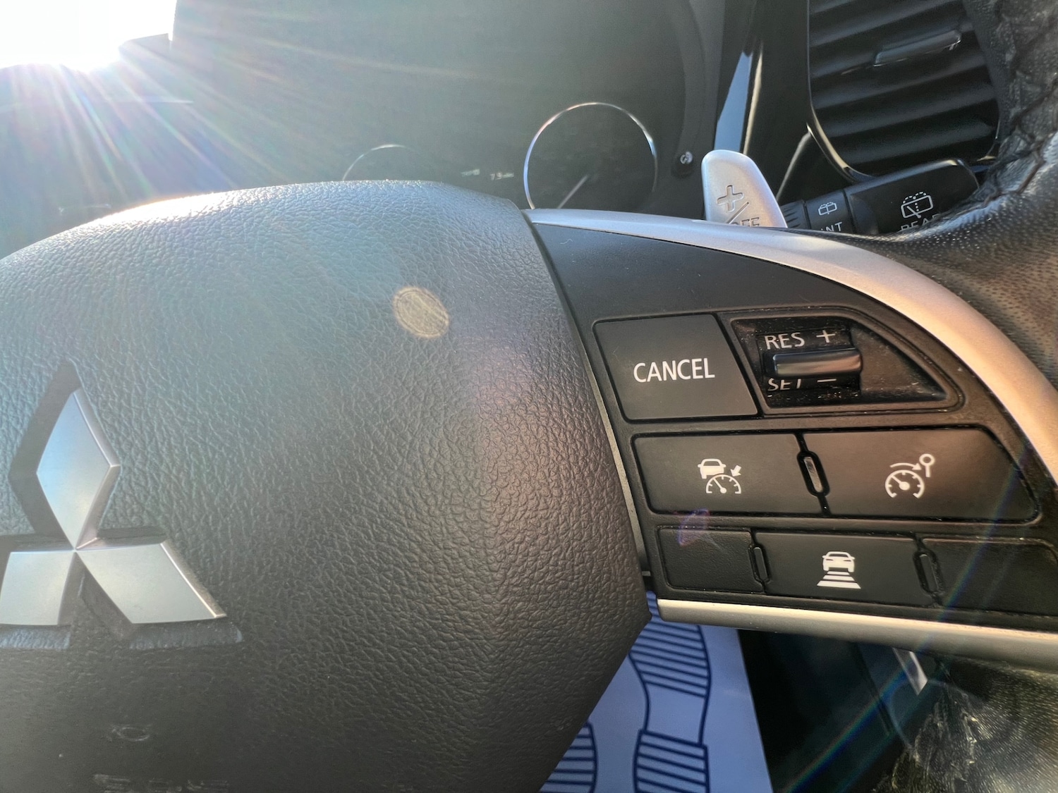 Used Mitsubishi Outlander 2015 for sale - 76896877: Photo 12