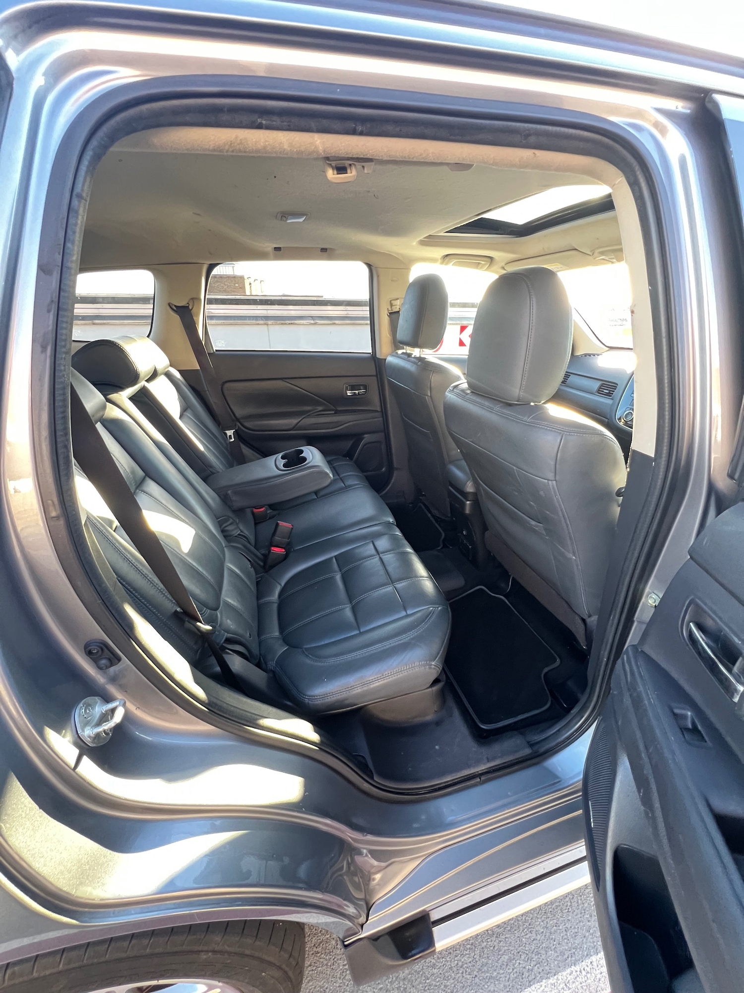 Used Mitsubishi Outlander 2015 for sale - 76896877: Photo 15