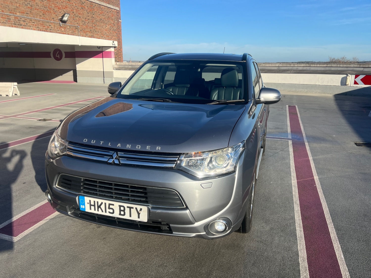 Used Mitsubishi Outlander 2015 for sale - 76896877: Photo 41