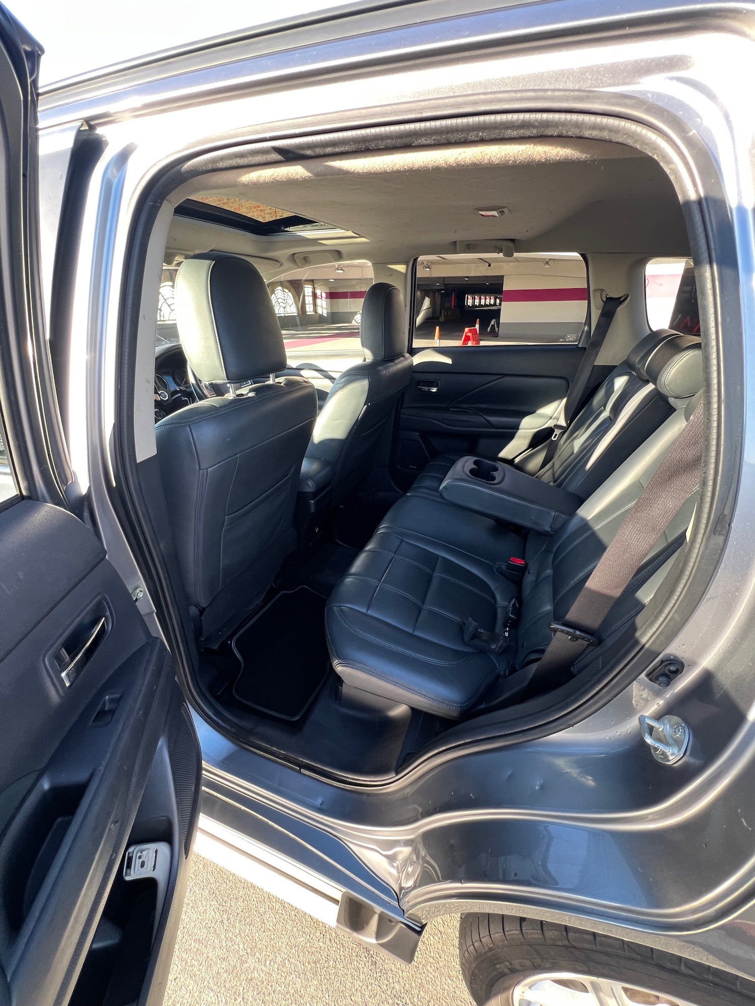 Used Mitsubishi Outlander 2015 for sale - 76896877: Photo 56