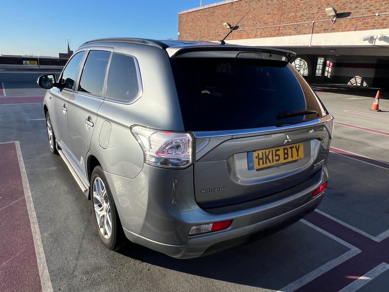 Used Mitsubishi Outlander 2015 for sale - 76896877: Photo 7