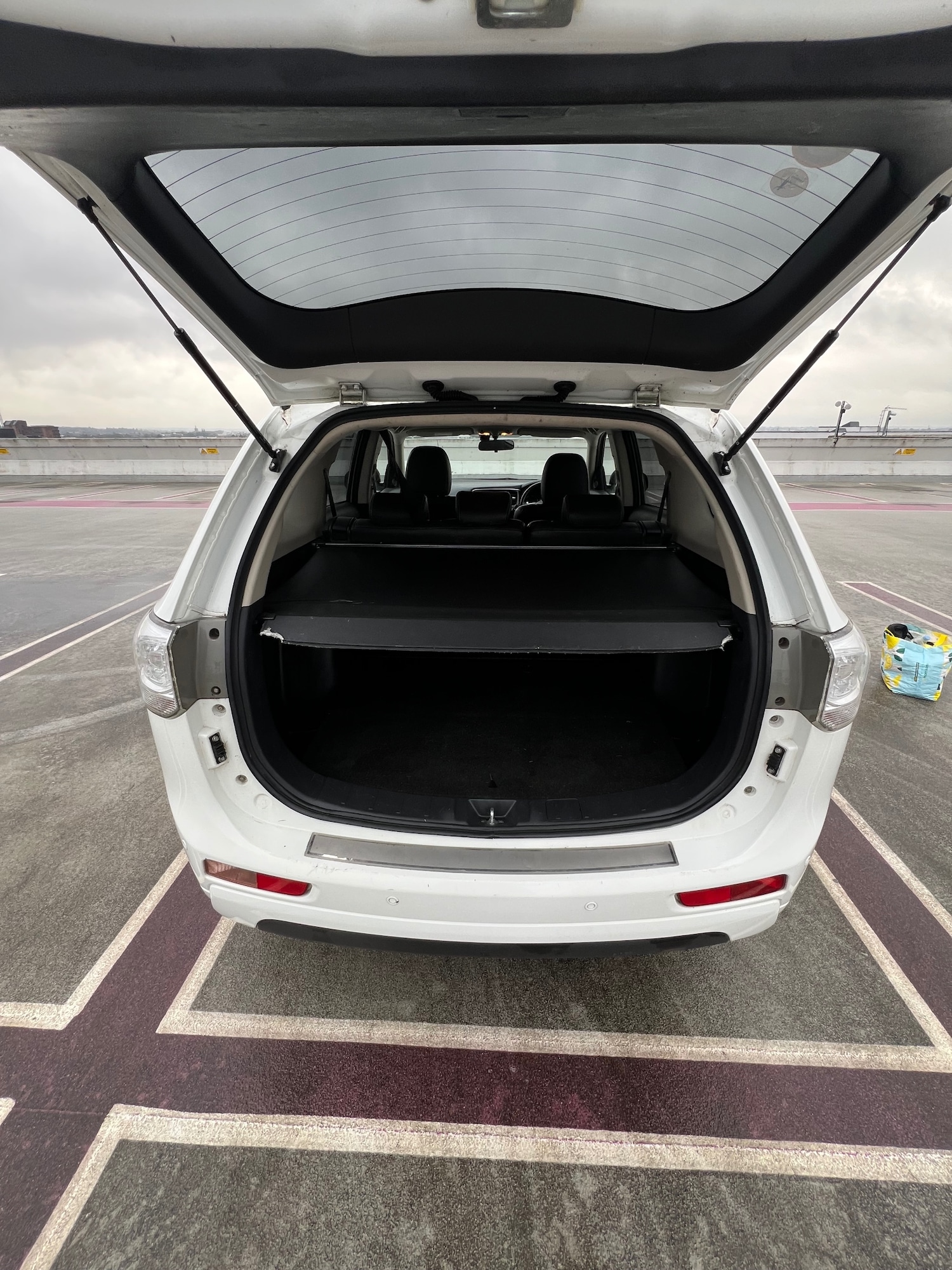 Used Mitsubishi Outlander 2015 for sale - 77284000: Photo 15