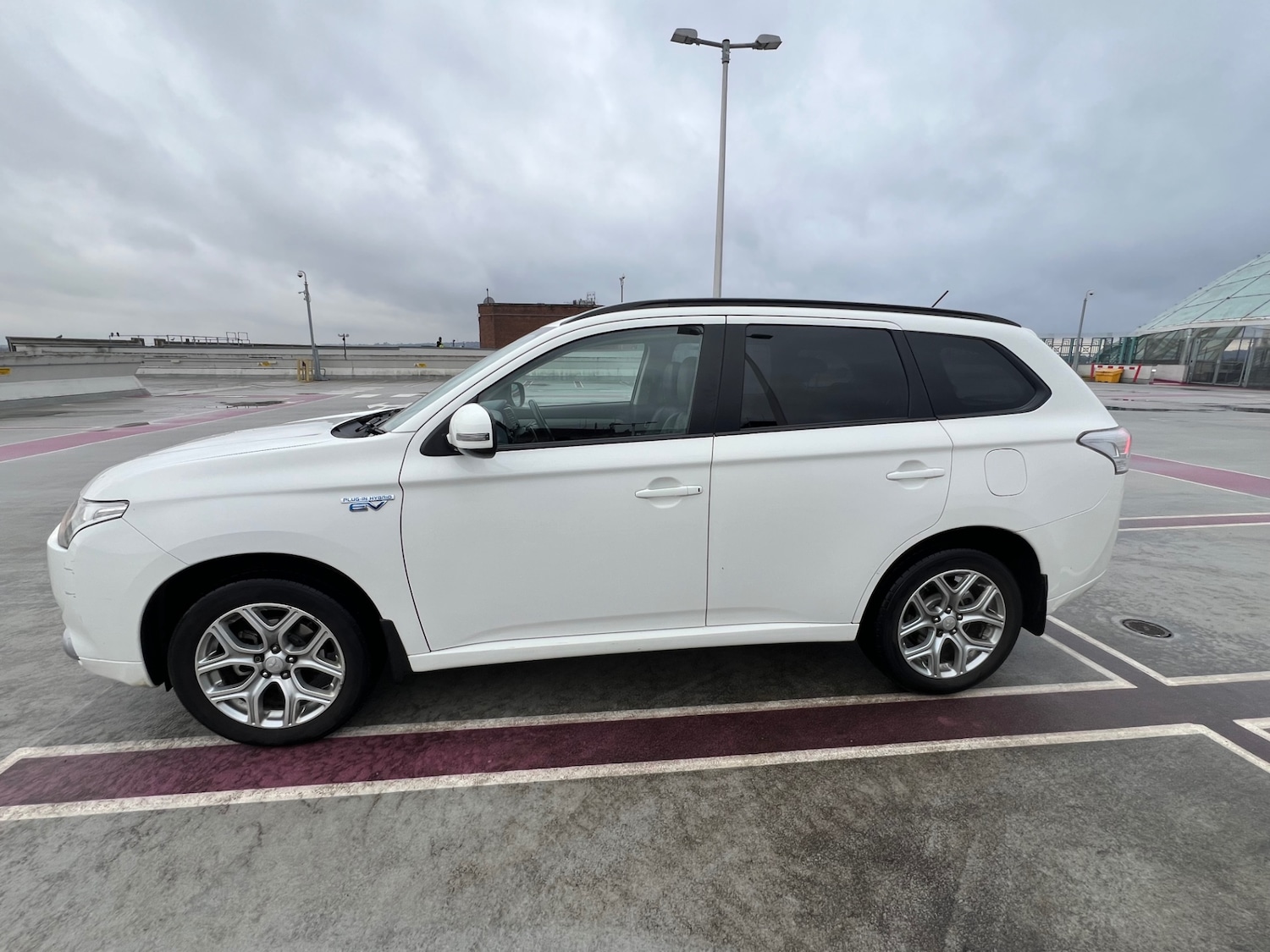 Used Mitsubishi Outlander 2015 for sale - 77284000: Photo 27