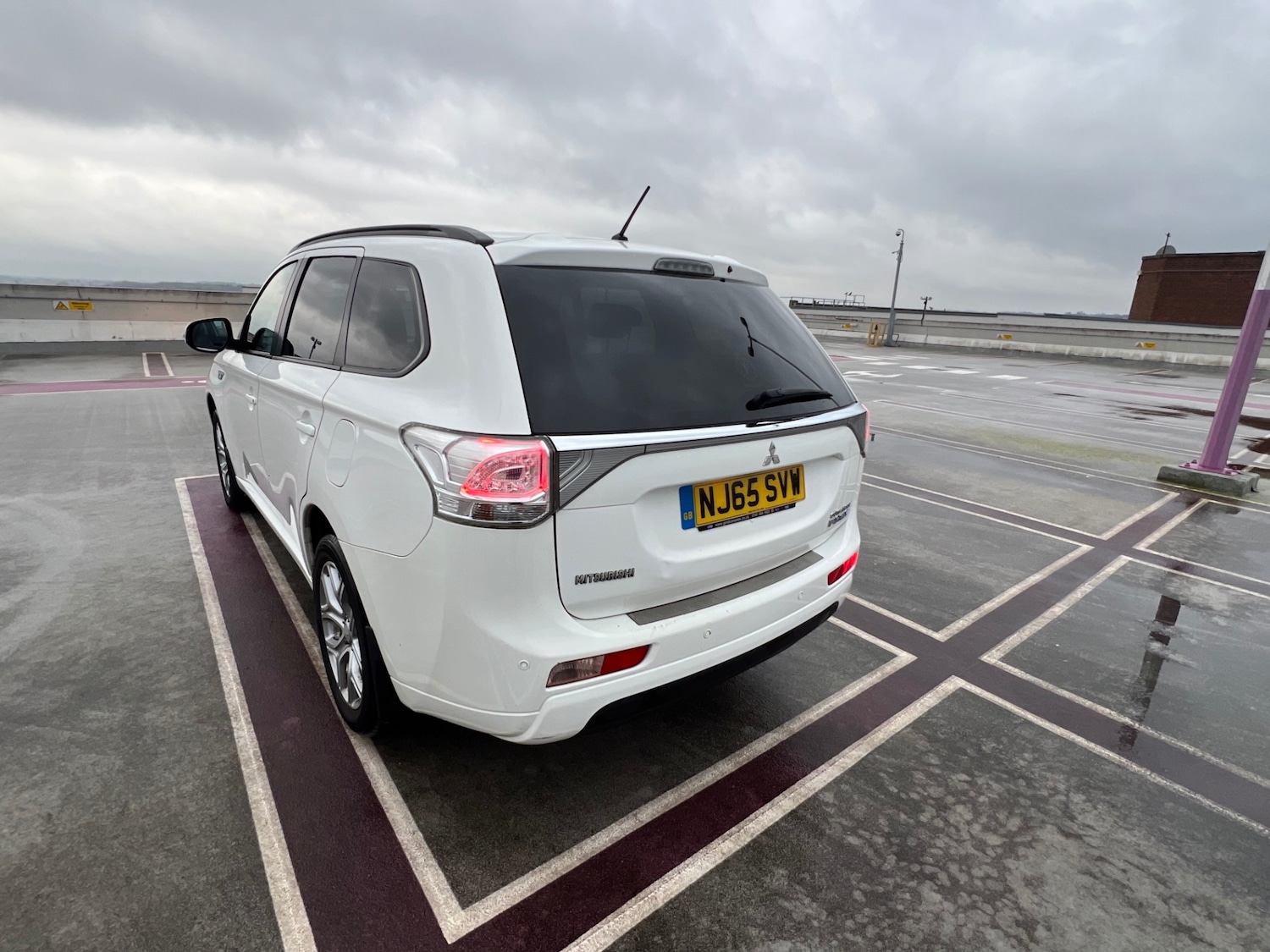 Used Mitsubishi Outlander 2015 for sale - 77284000: Photo 31