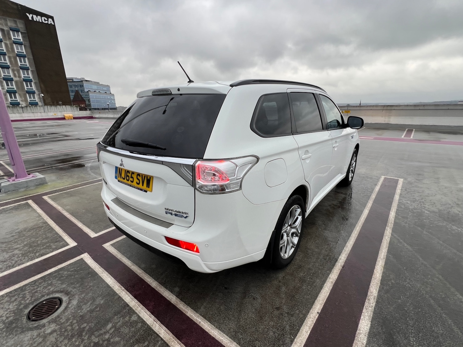 Used Mitsubishi Outlander 2015 for sale - 77284000: Photo 34