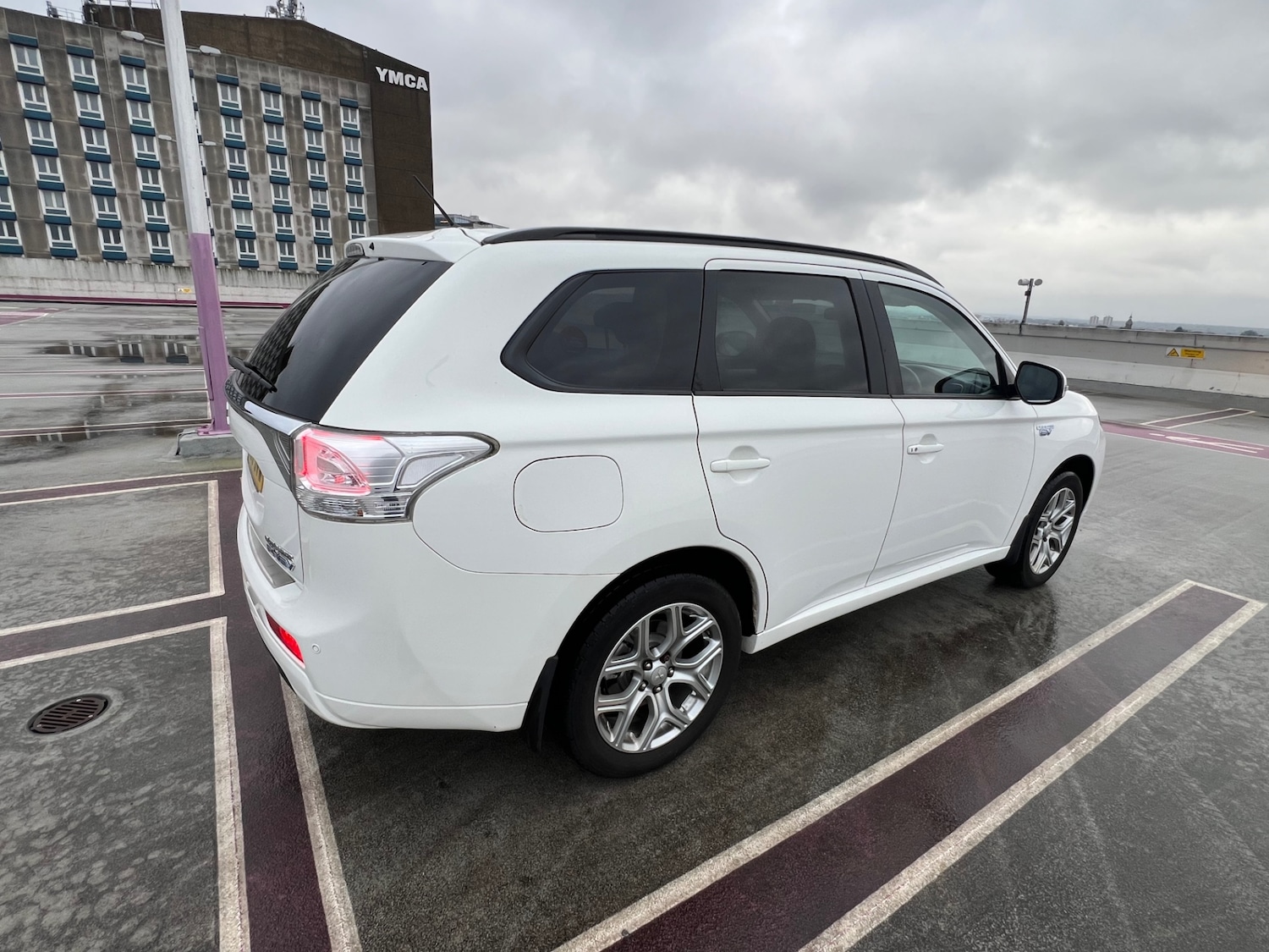 Used Mitsubishi Outlander 2015 for sale - 77284000: Photo 35
