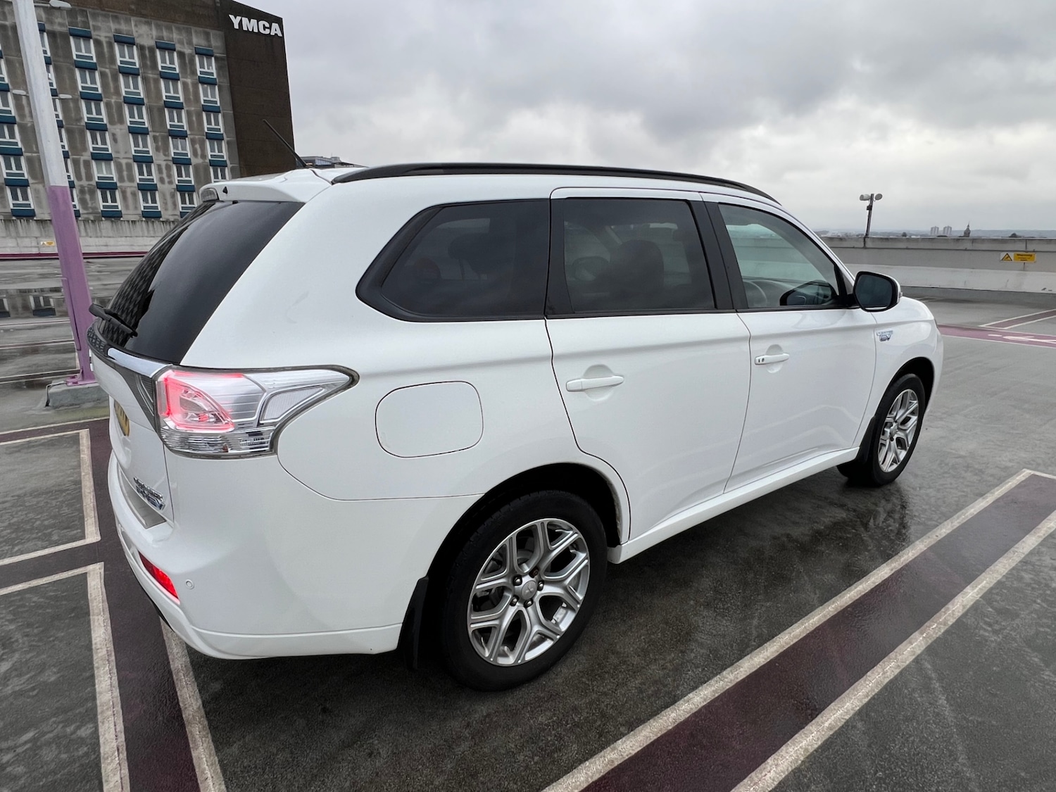 Used Mitsubishi Outlander 2015 for sale - 77284000: Photo 36