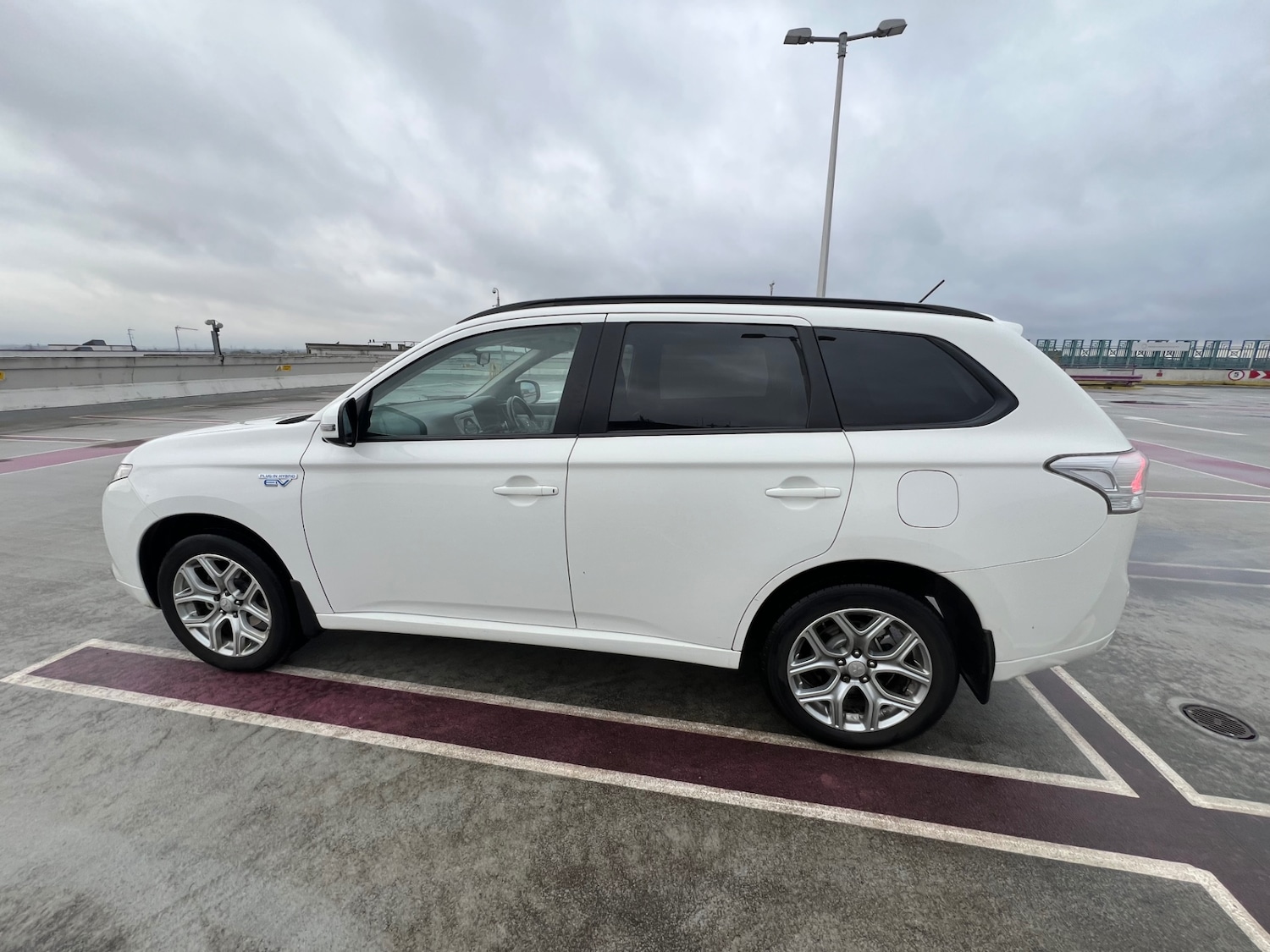 Used Mitsubishi Outlander 2015 for sale - 77284000: Photo 6