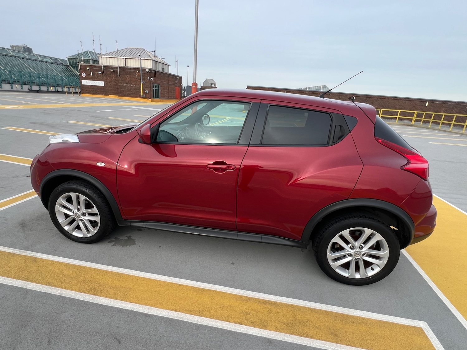 Used Nissan Juke 2011 for sale - 77597564: Photo 3
