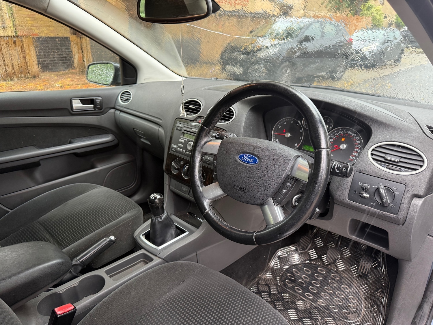 Used Ford Focus 2005 for sale - 76380346: Photo 9